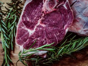 Alimentos que mejor absorben el hierro carne roja