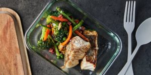 fogonero-noruego-con-menestra-de-verduras