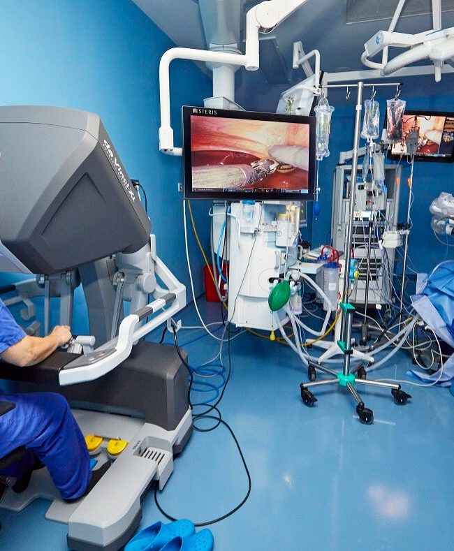 El robot quirúrgico da Vinci IMED Valencia supera las 100 intervenciones